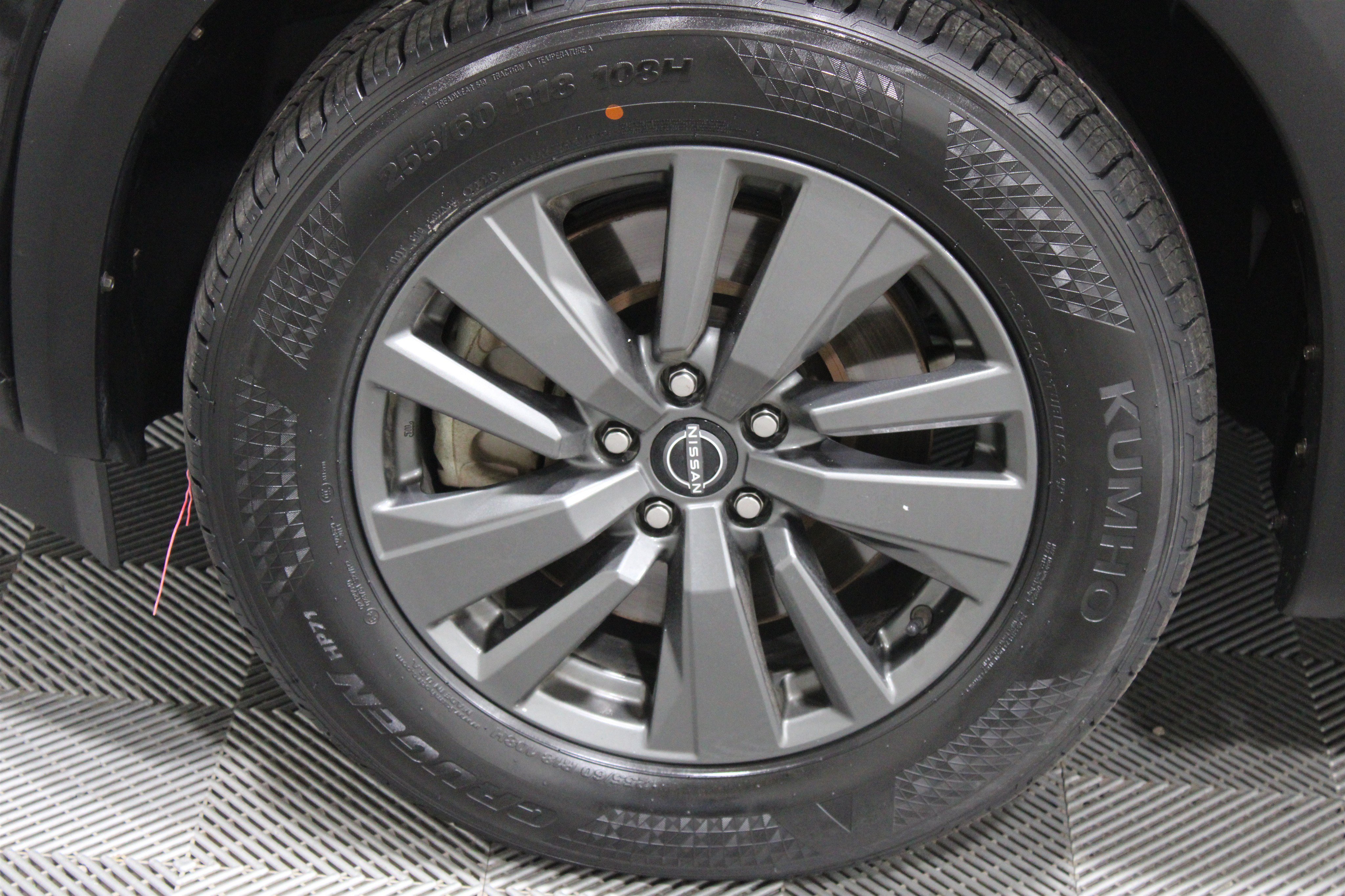 Used 2022 Super Black Nissan SV image 37
