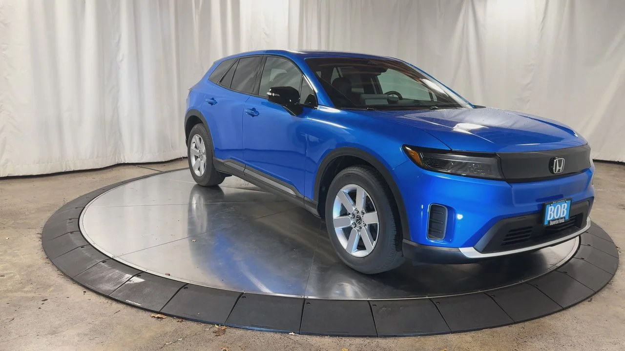 New 2026 Pacific Blue Metallic Honda EX image 3