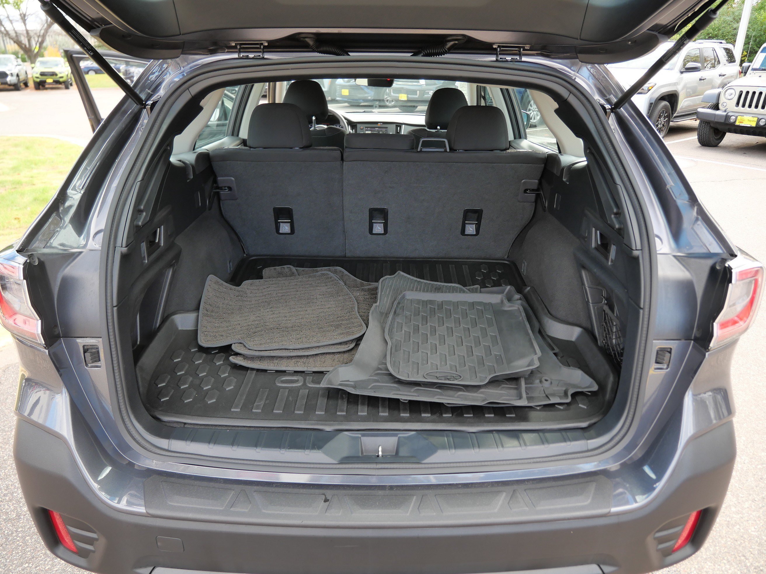 Used 2022 Magnetite Gray Metallic Subaru  image 18
