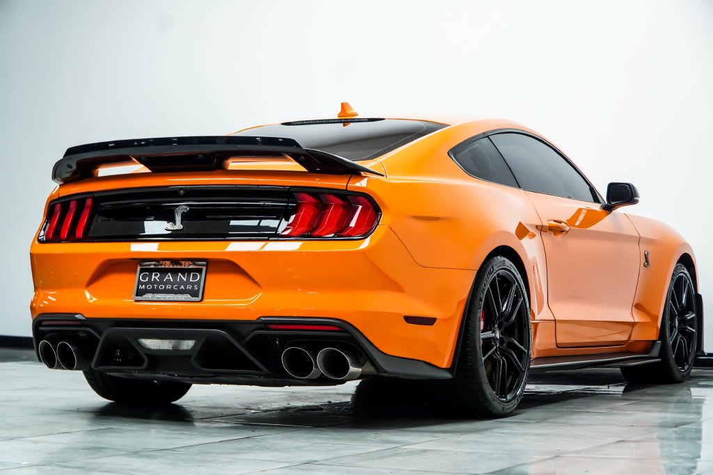 Used 2021 Orange Ford Shelby GT500 image 21
