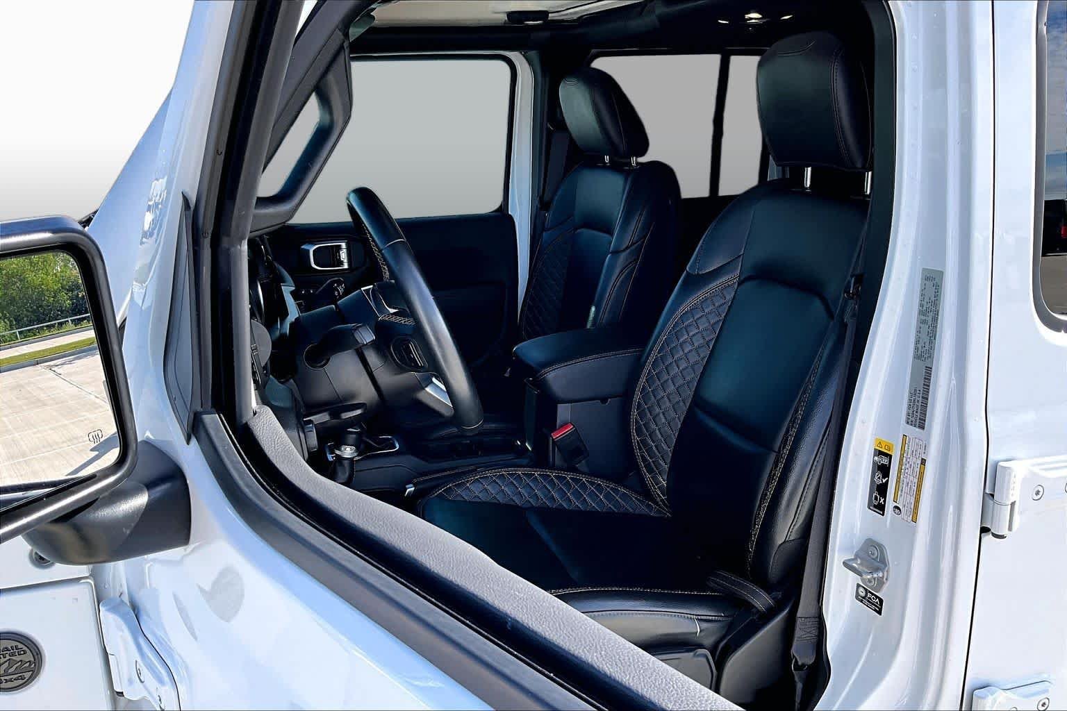 Used 2022 Bright White Clearcoat Jeep High Altitude image 8