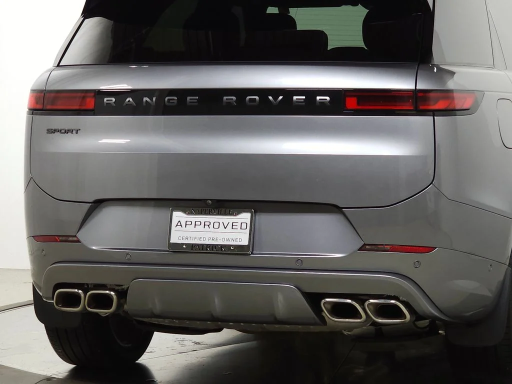 Certified Used 2025 Gray Land Rover Dynamic SE image 7