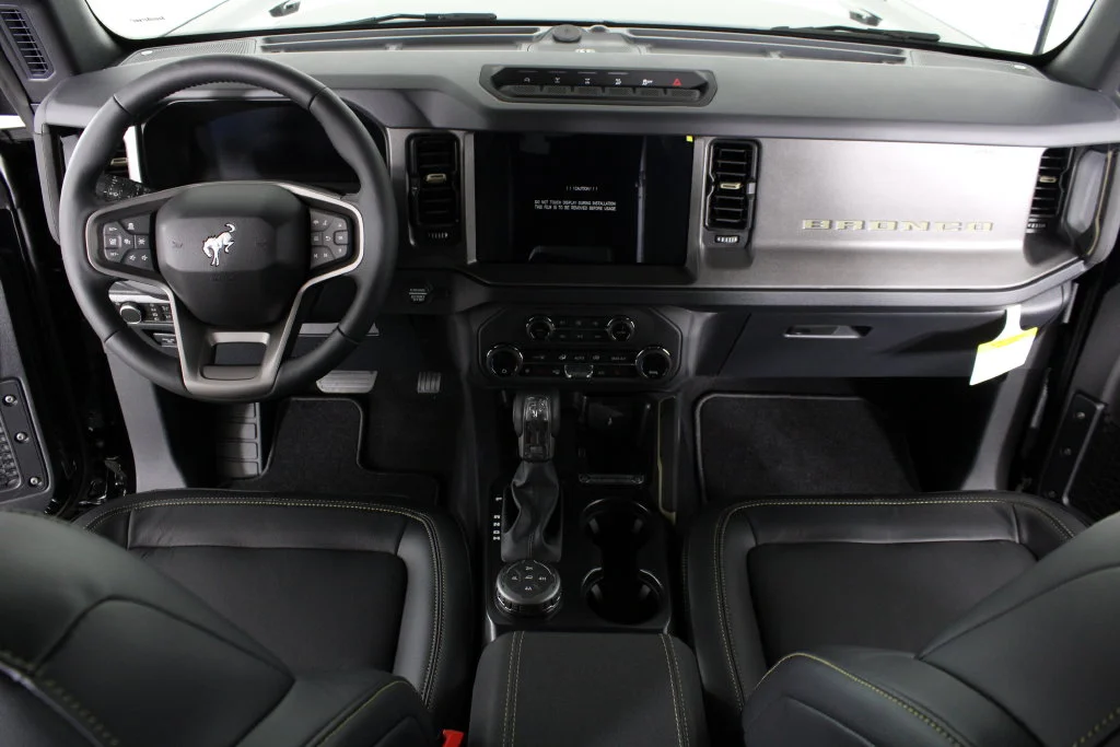 New 2026 Shadow Black Ford Badlands image 24