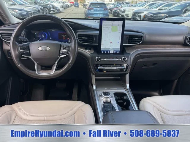Used 2020 Black Ford Platinum image 15