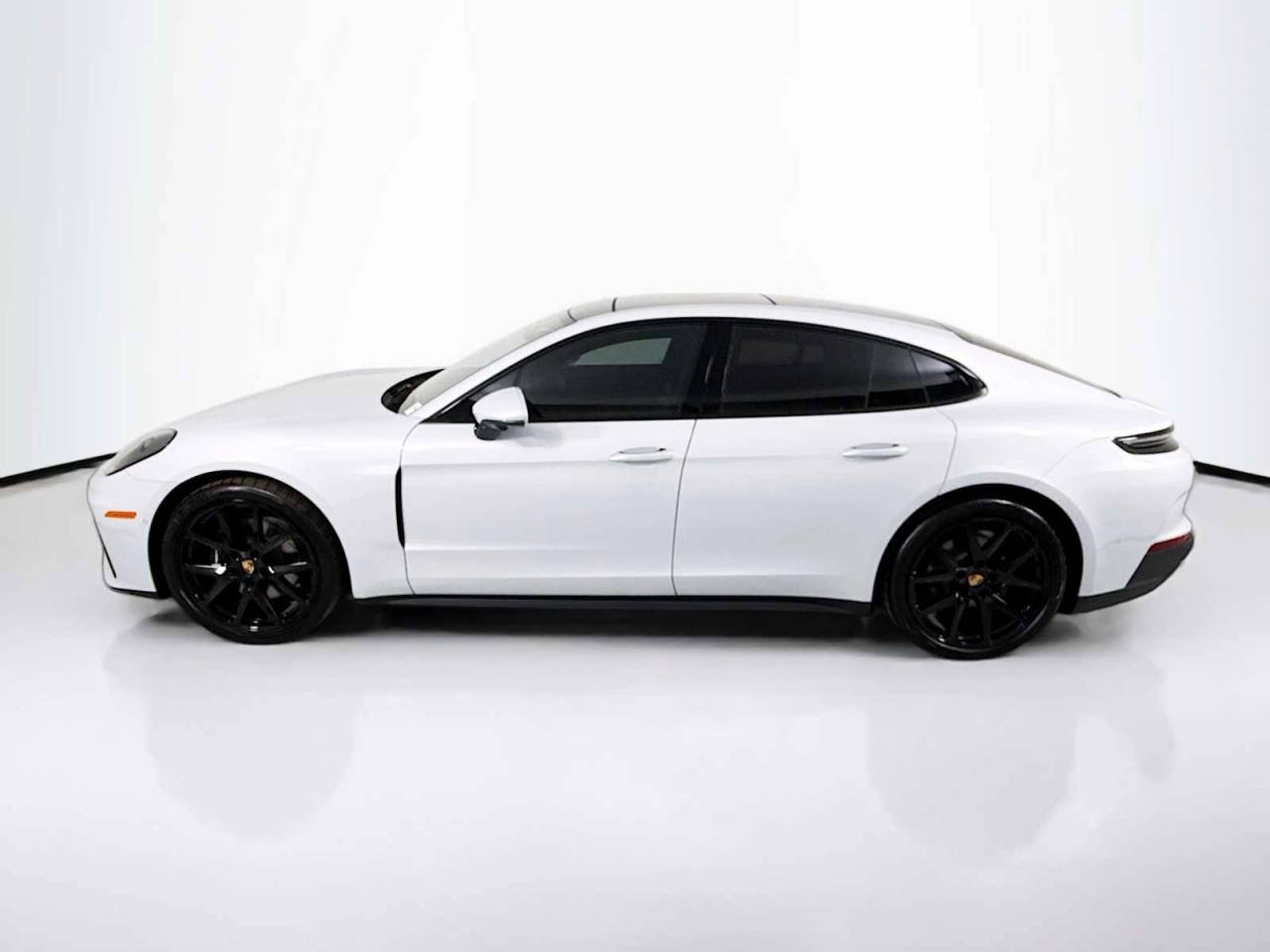 2026 Porsche Panamera Base - Photo 2