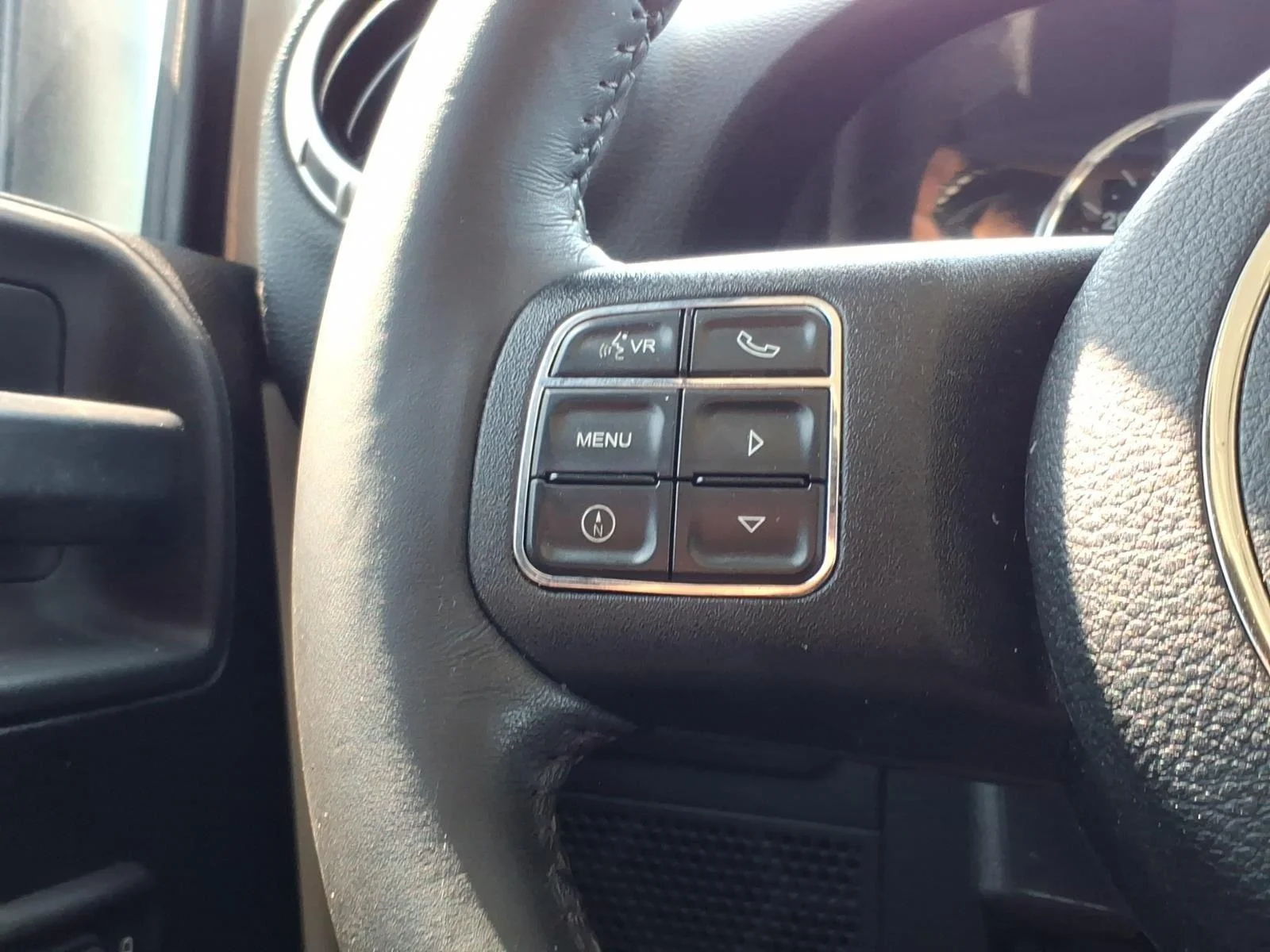 Used 2017 Bright White Clearcoat Jeep Rubicon image 30