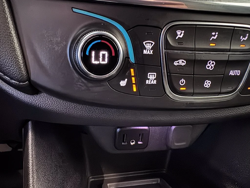 2023 Chevrolet Traverse 1LT - Photo 23