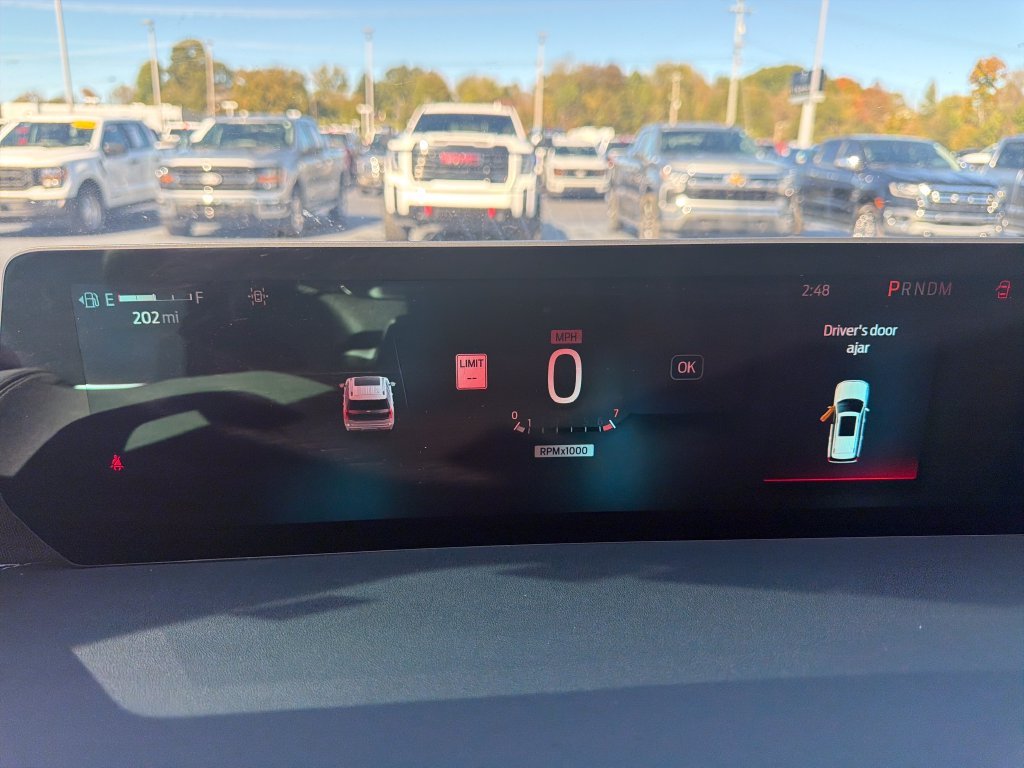 Used 2025 White Ford Platinum image 19