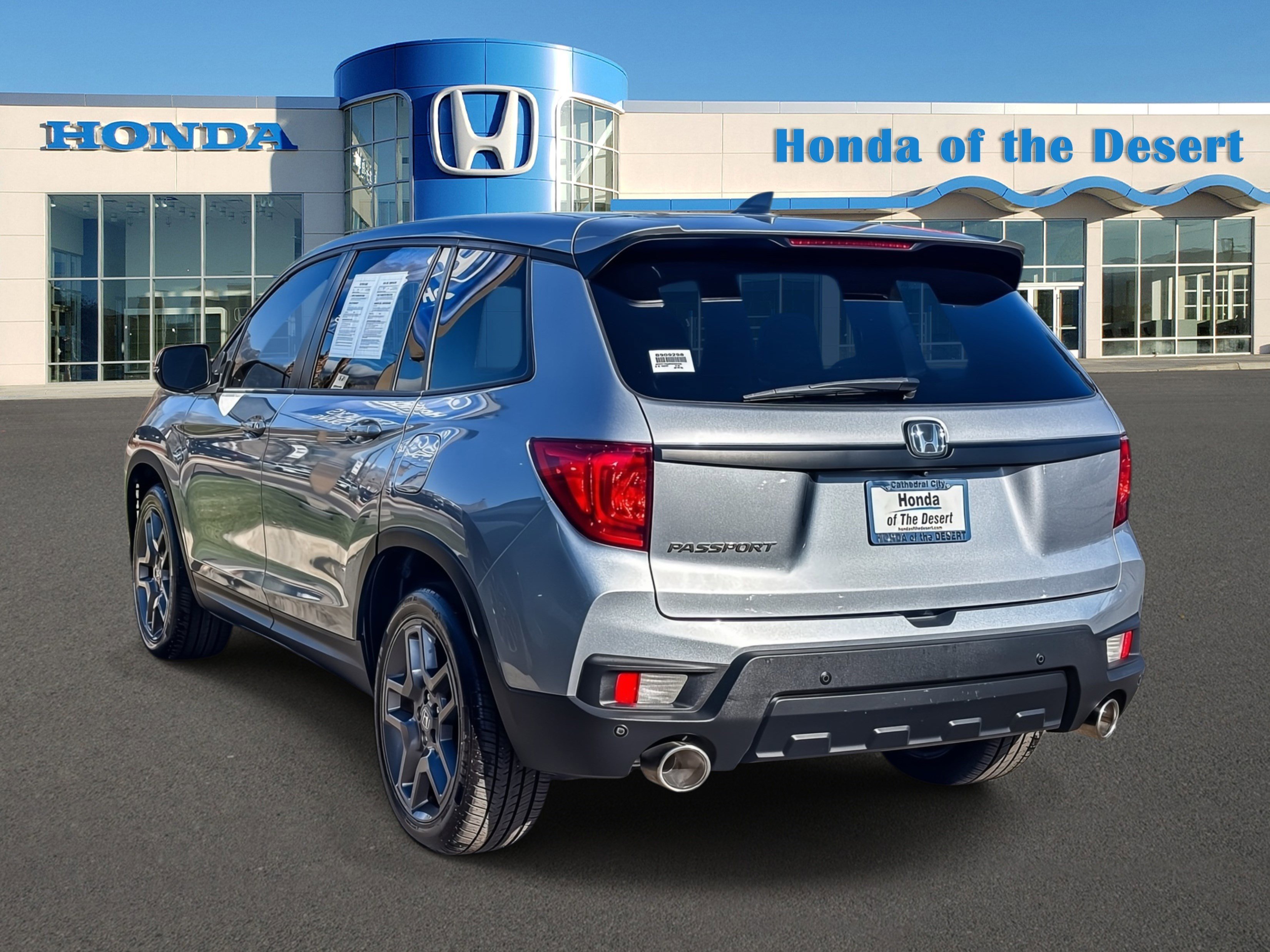 Certified Used 2022 Lunar Silver Metallic Honda 2WD EX-L image 34