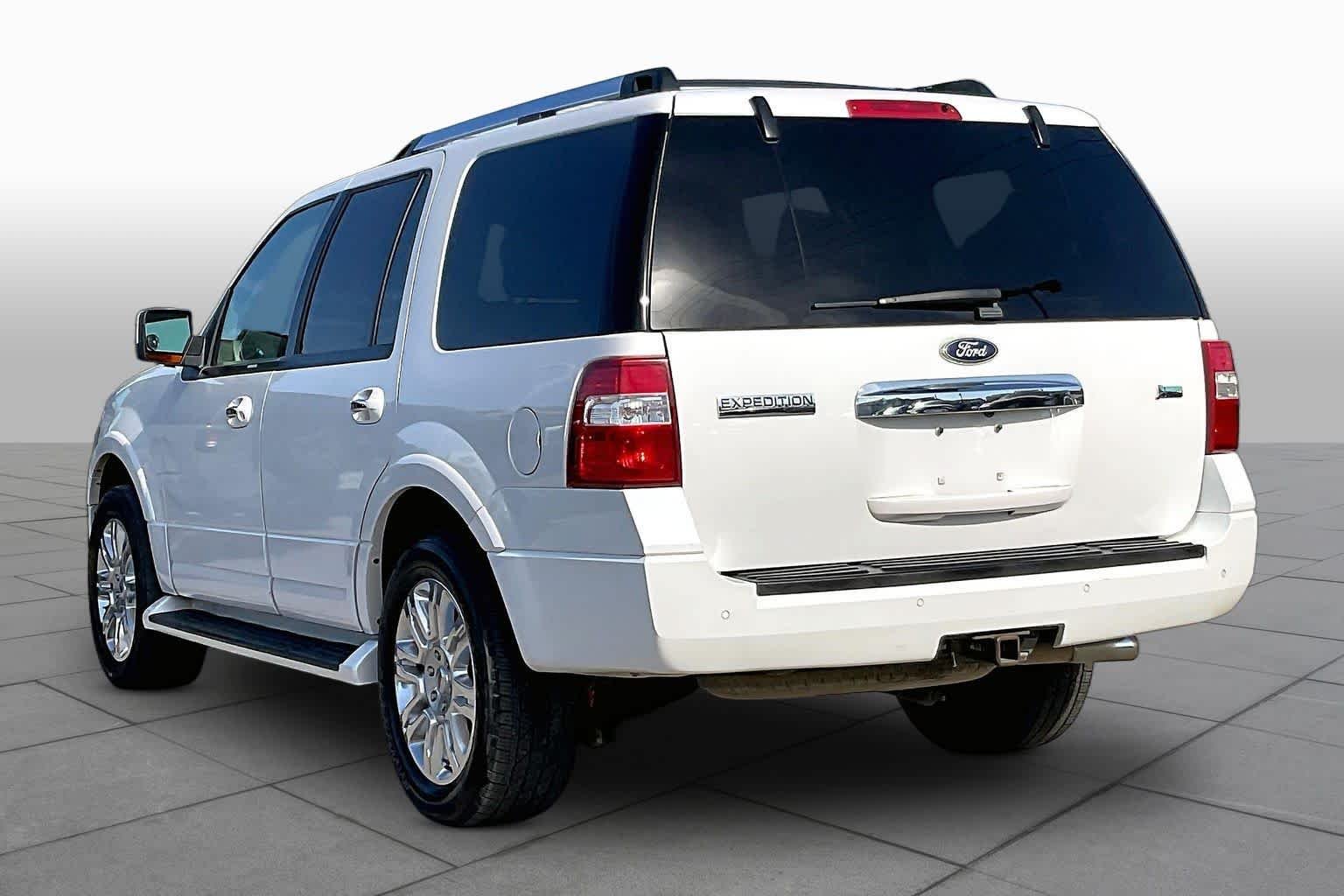 Used 2011 White Platinum Metallic Ford Limited image 11