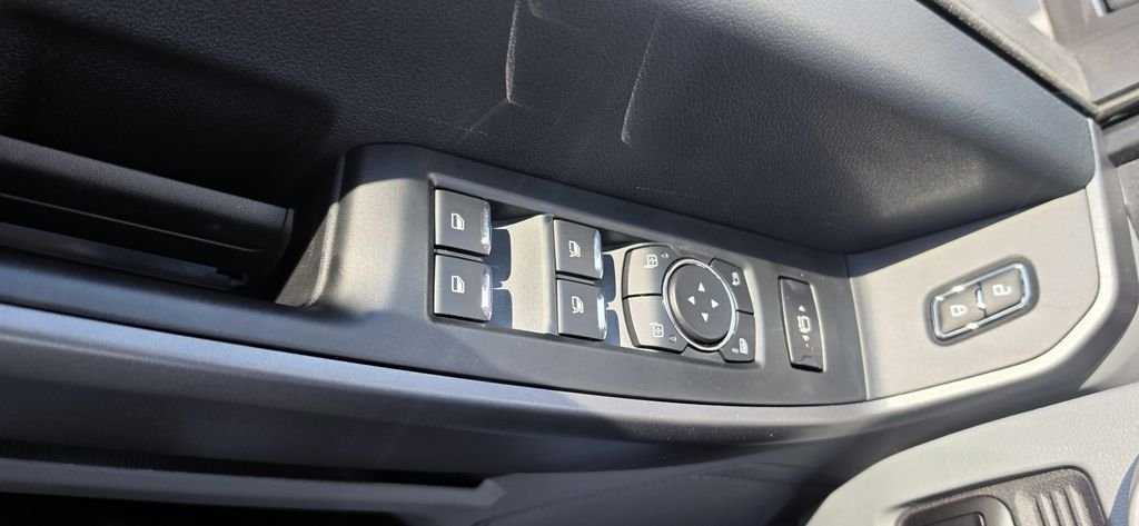 New 2026 Avalanche Ford F-350® XLT image 12