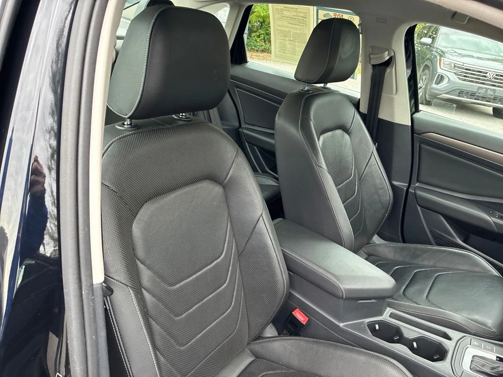 Used 2021 Black Volkswagen SEL Premium image 48