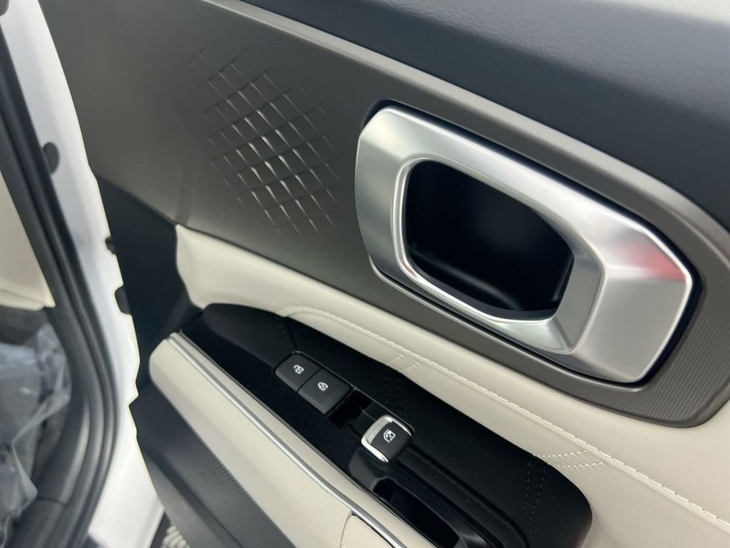 New 2026 Glacial White Pearl Kia SX image 31