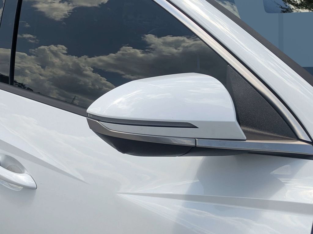 Used 2022 Gray Hyundai Limited image 10
