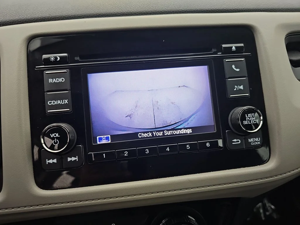 Used 2018 Silver Honda LX image 26