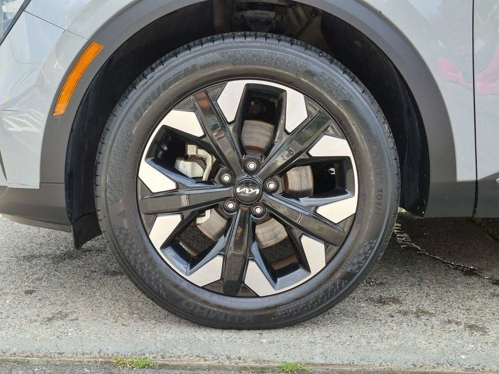Used 2023 Gray Kia X-Line image 26