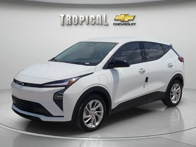 New 2027 Summit White Chevrolet LT image 1