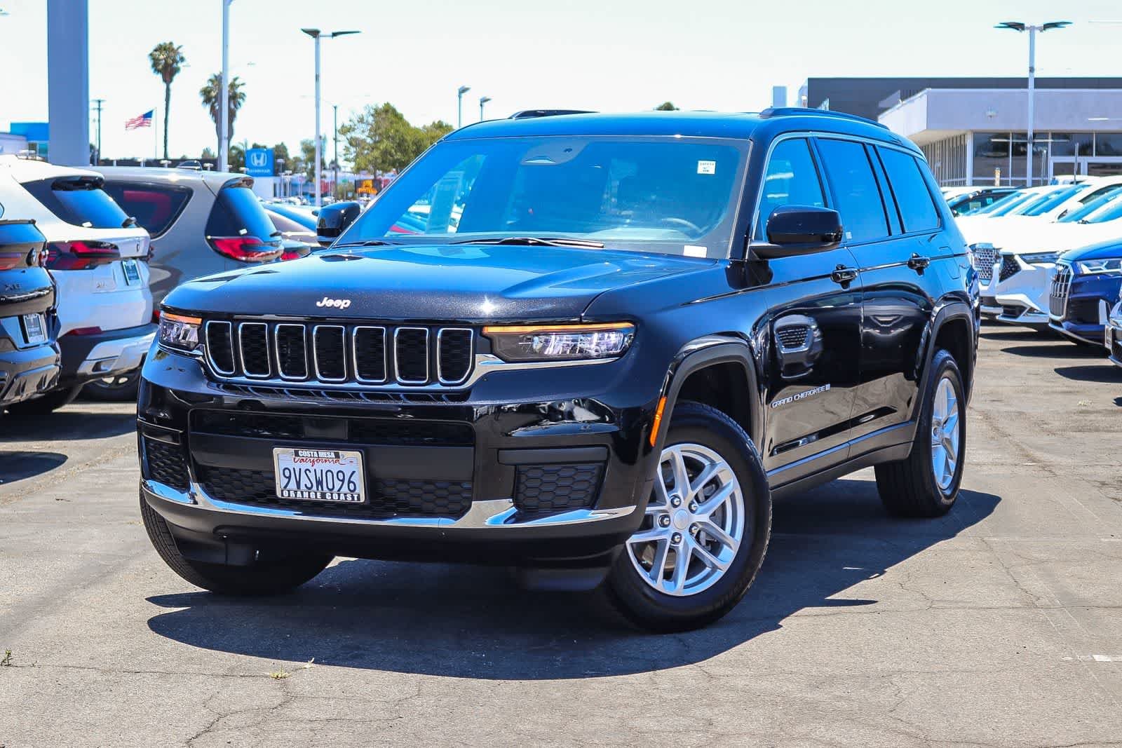 2025 Jeep Grand Cherokee L Laredo X's photo