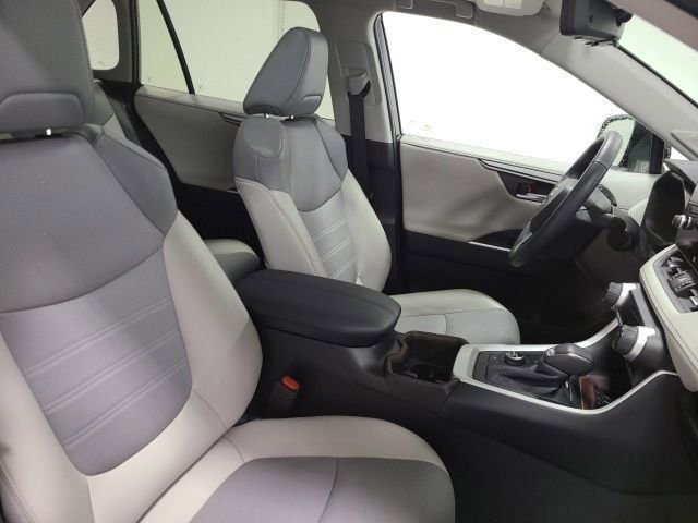 2023 Toyota RAV4 Limited - Photo 17