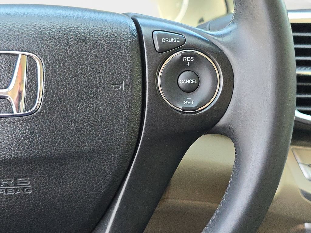 Used 2015  Honda EX-L image 23