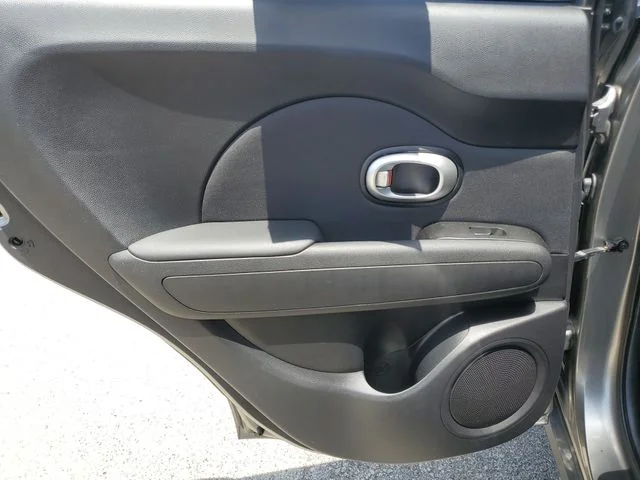 Used 2014 Gray Kia Base image 14