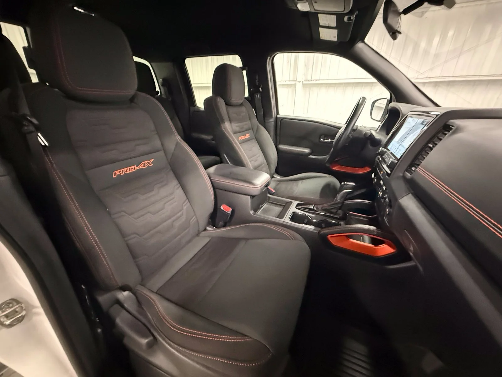 Used 2023 White Nissan PRO-4X image 25