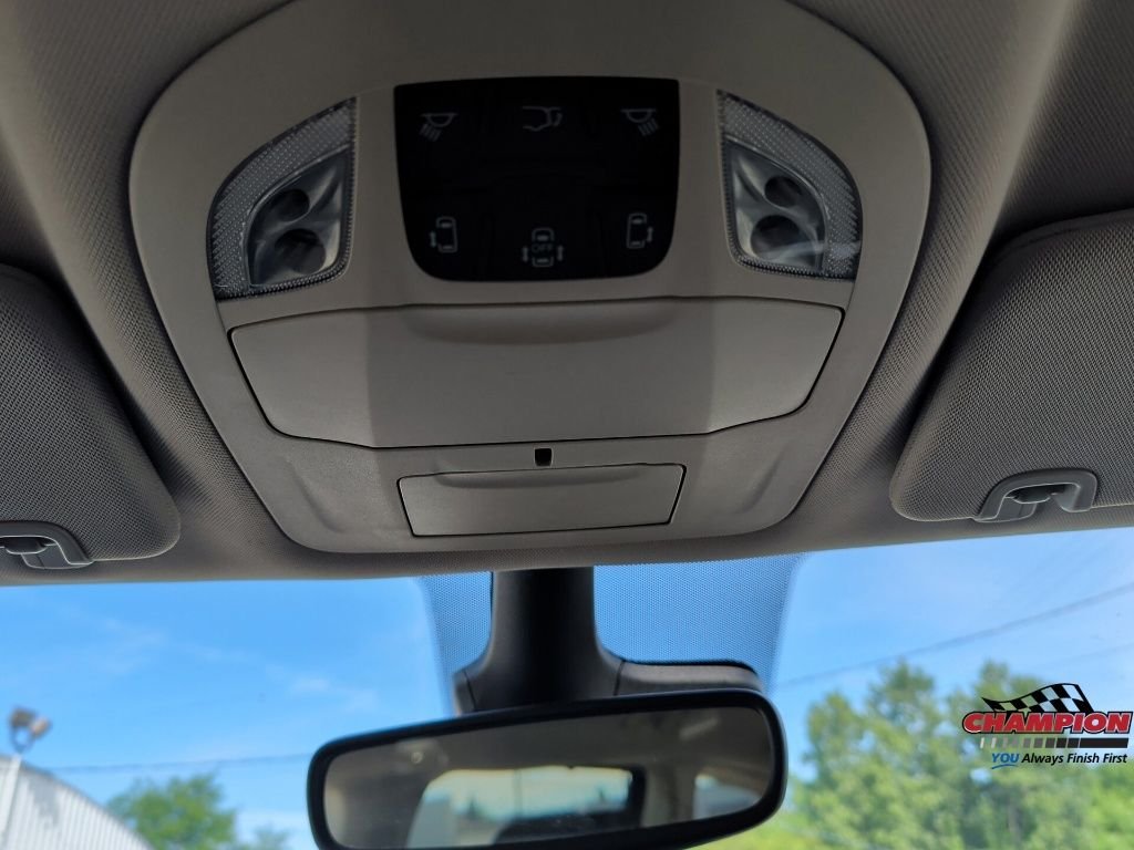 Used 2024 Black Chrysler Touring L image 20