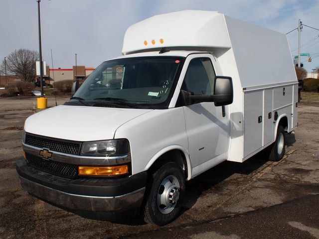 2025 Chevrolet Express 3500 139" WB's photo