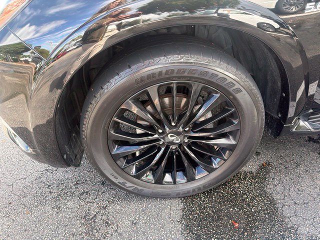 Used 2019 Black Obsidian INFINITI LUXE image 7