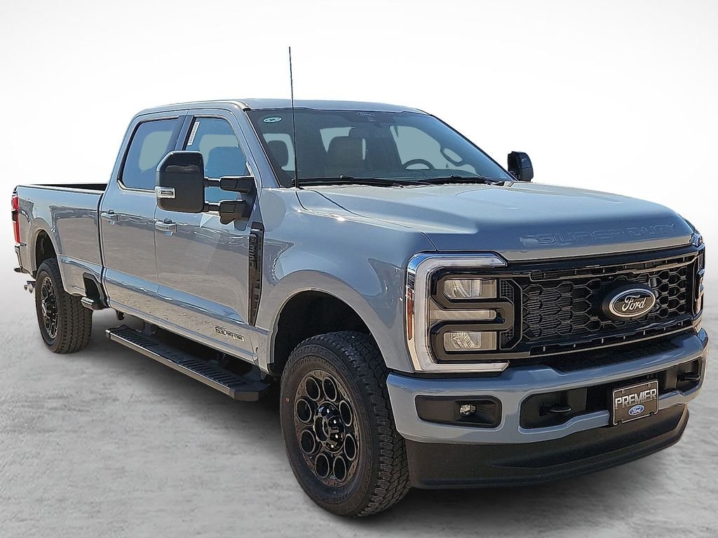 2026 Ford Super Duty F-350 Lariat