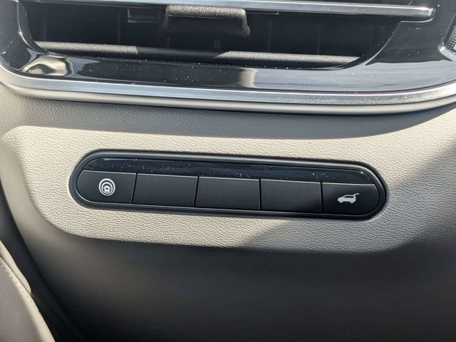 New 2027 GRAPHITE SHADOW INFINITI Pure FWD image 26