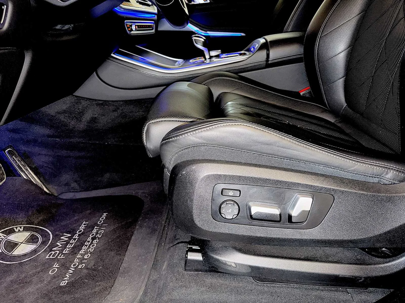 Certified Used 2023 Carbon Black Metallic BMW xDrive40i image 4