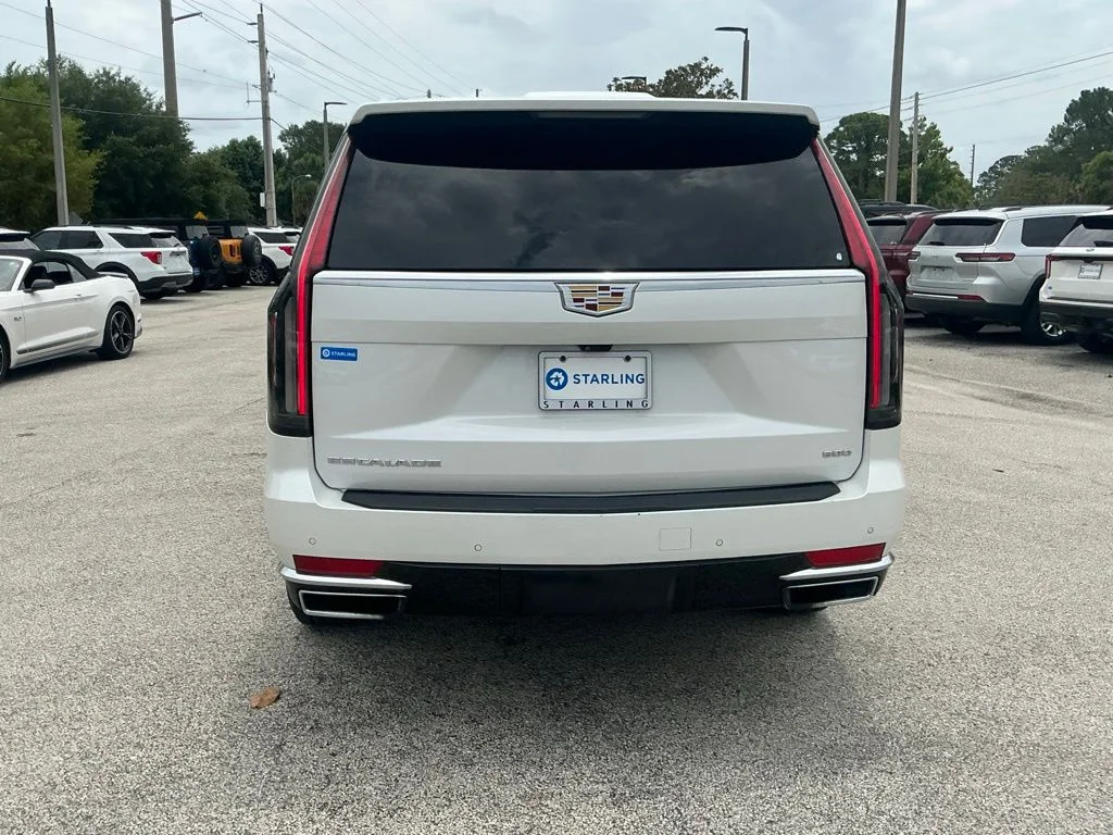 Used 2023 White Cadillac Premium Luxury image 12