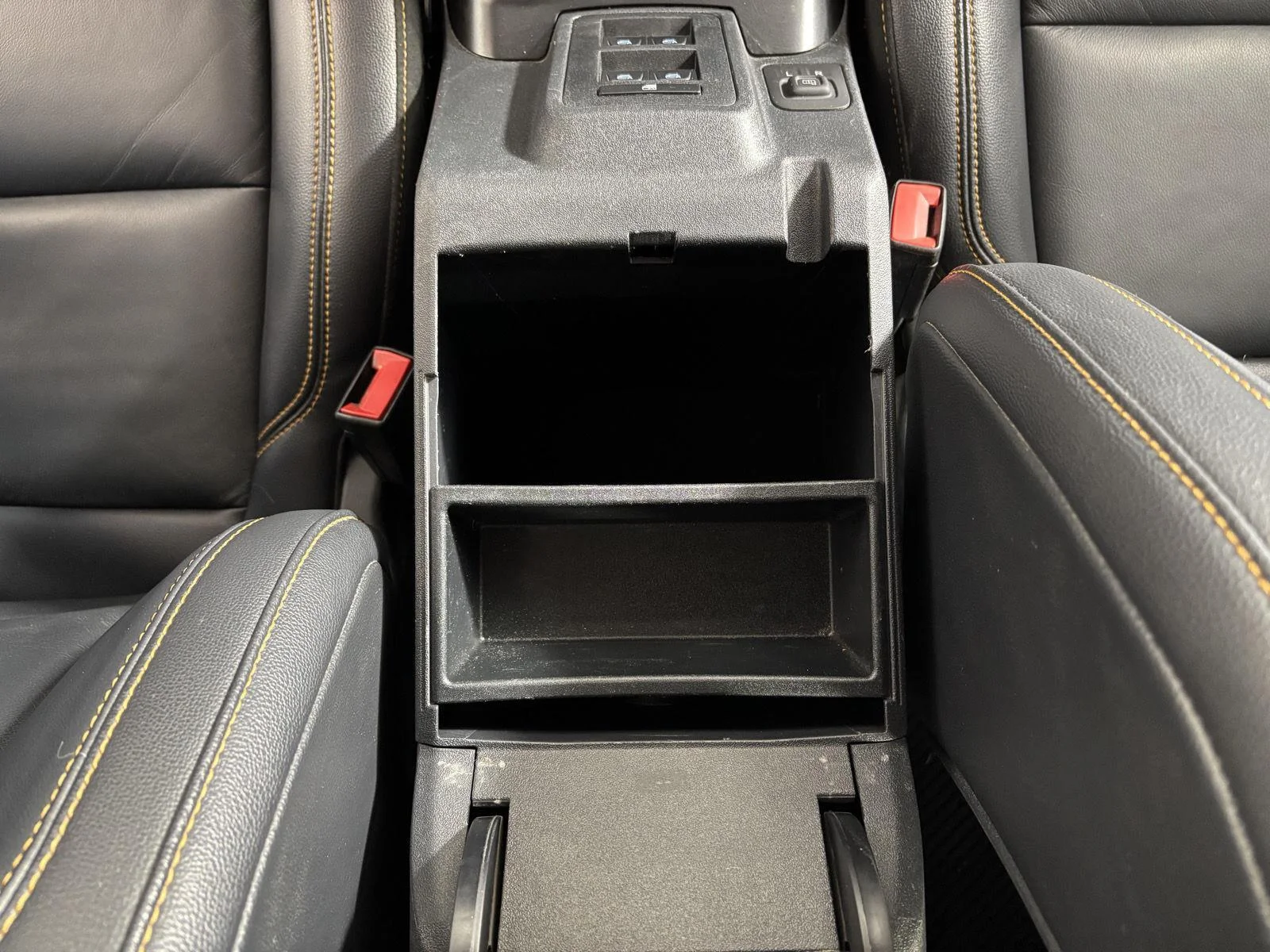 Used 2023 Cactus Gray Ford Badlands image 33
