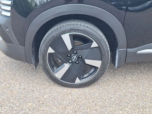 Certified Used 2025 Black Nissan SR image 26