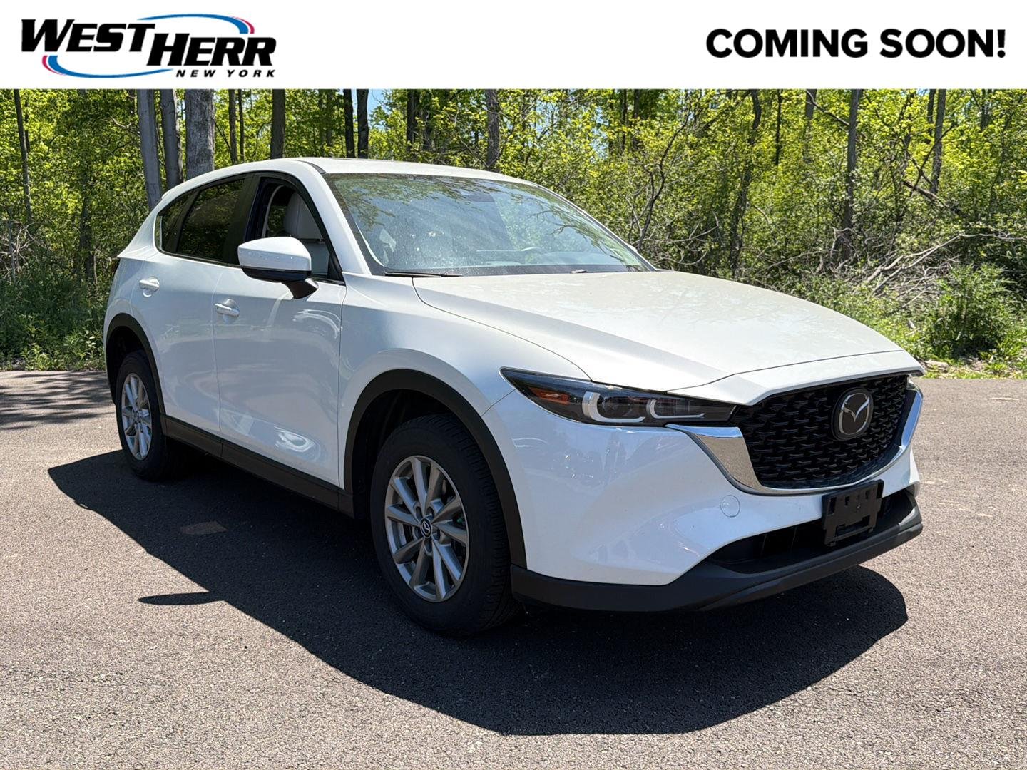 2023 Mazda CX-5 S Preferred package Auto AWD's photo