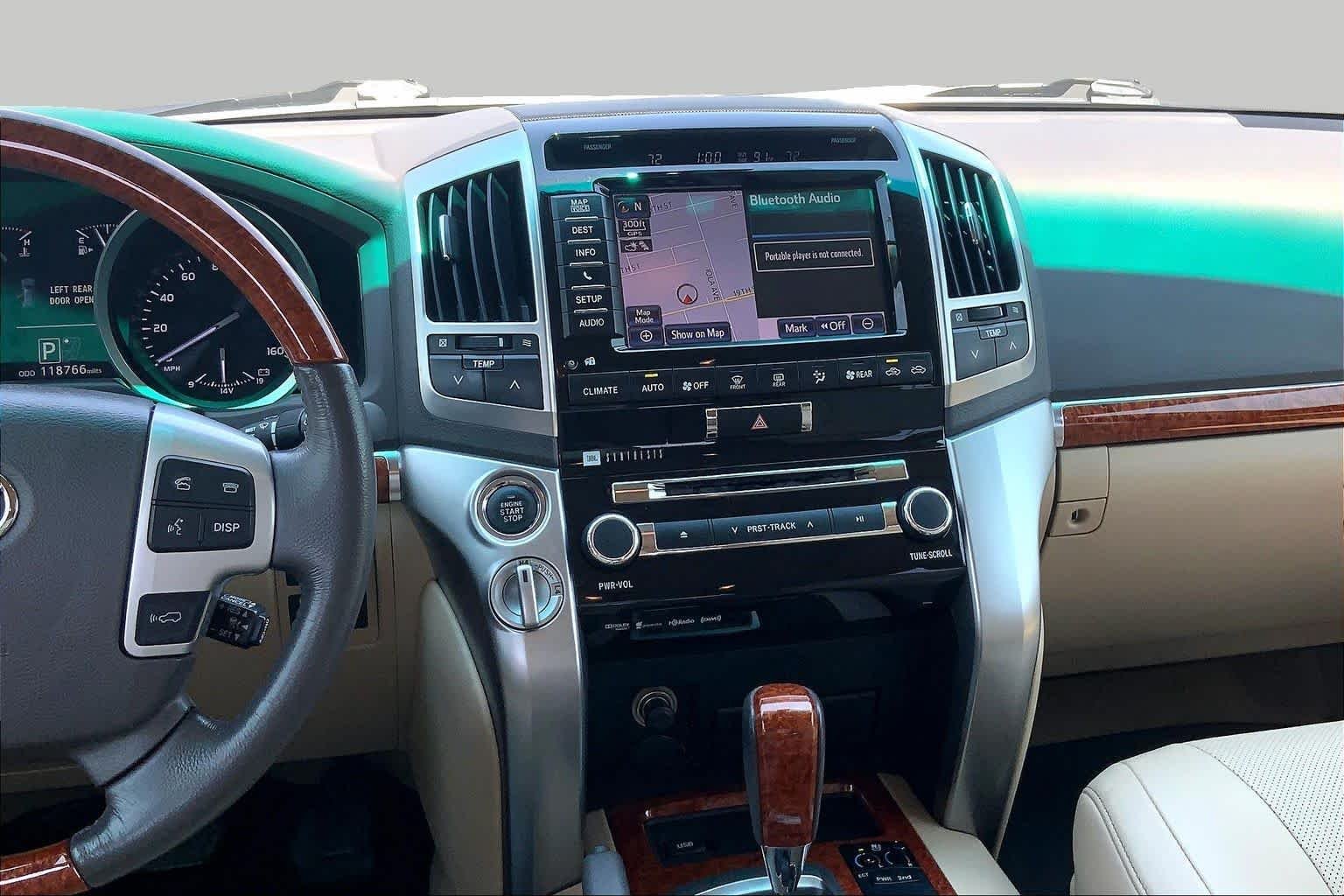 Used 2013 Black Toyota  image 7