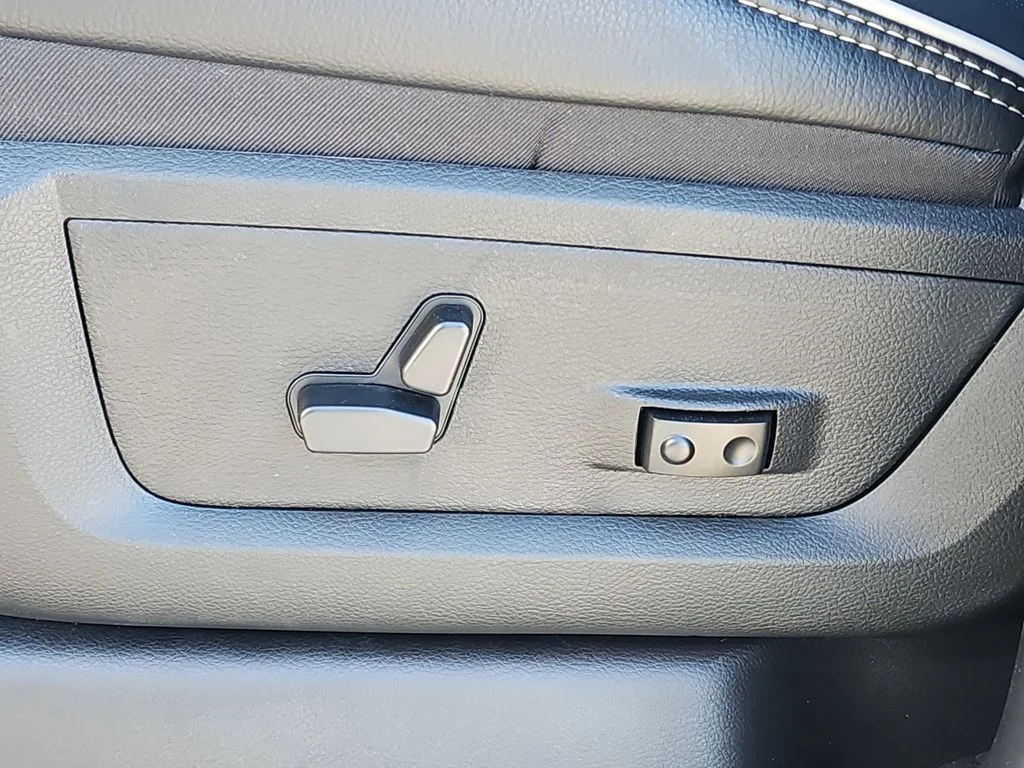 2026 RAM 2500 Laramie - Photo 27