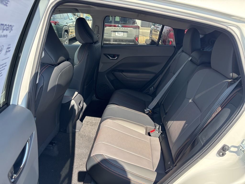 New 2026 CRYSTAL WHITE PEARL Subaru Limited image 11
