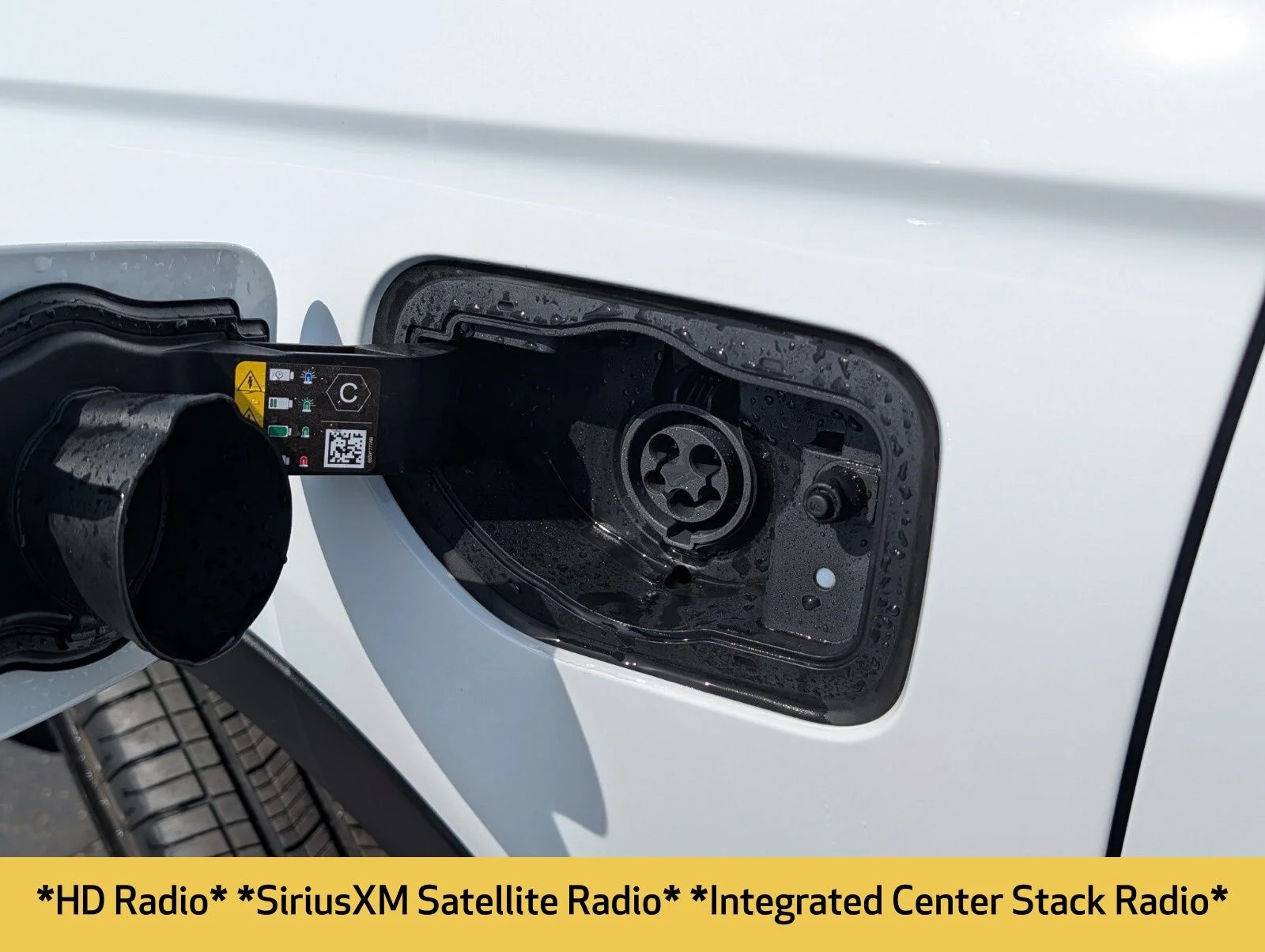 Used 2022 White Jeep 4xe image 5