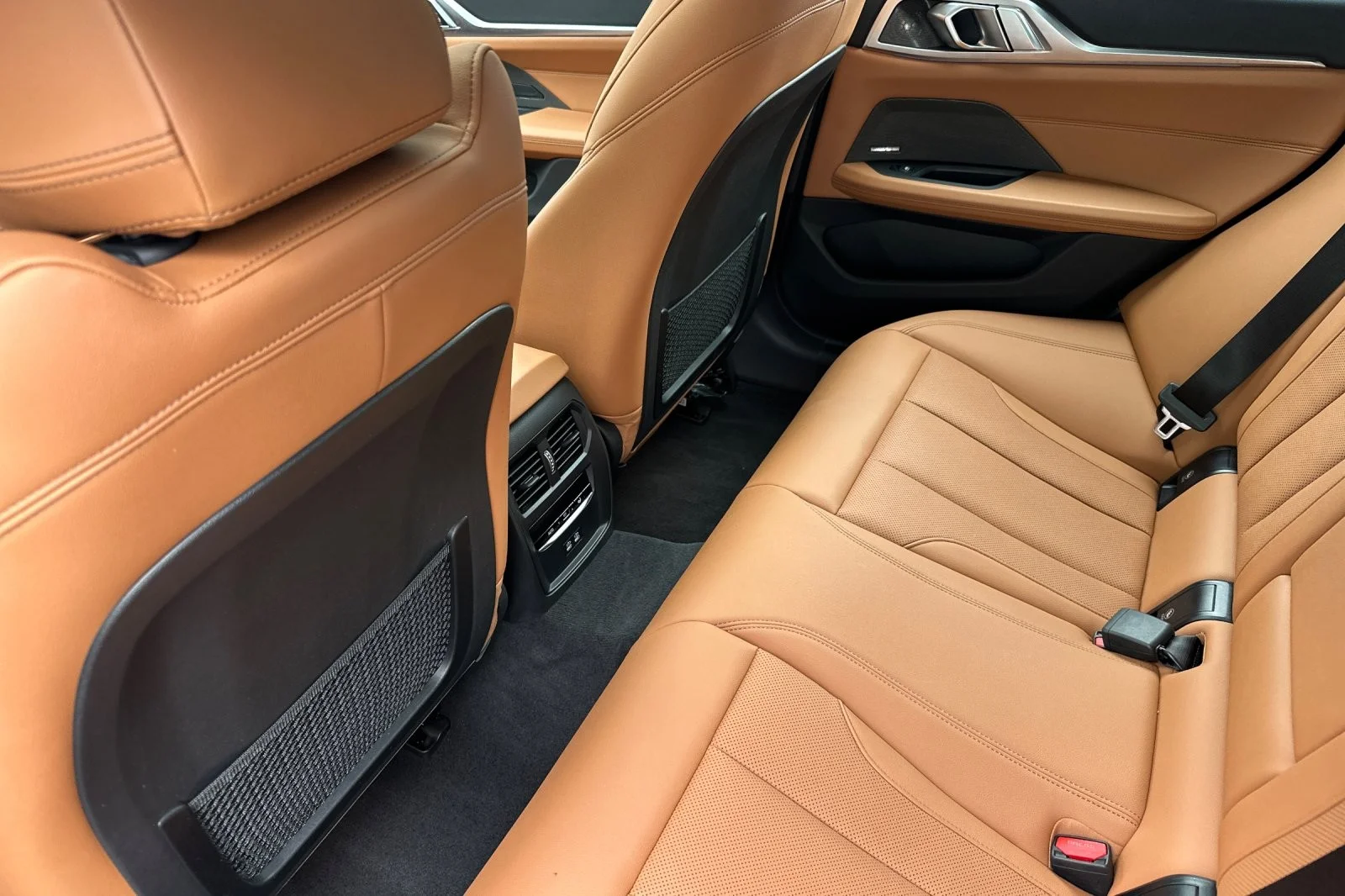 Used 2023 Tanzanite Blue II Metallic BMW eDrive35 image 11