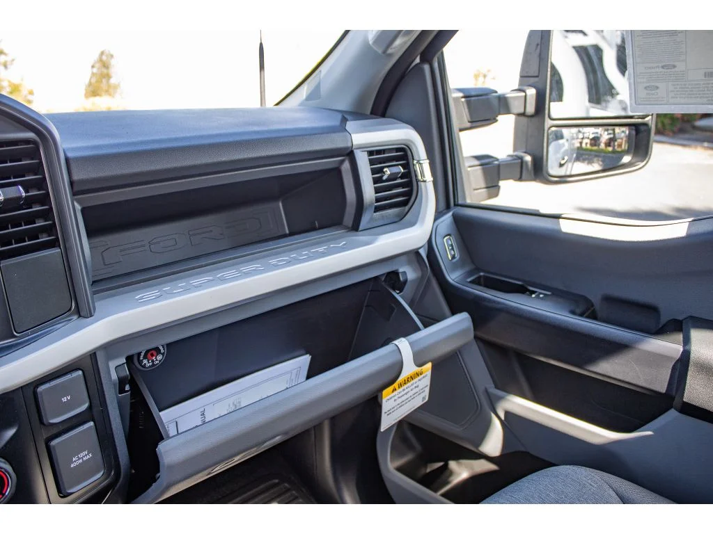 New 2026 OXFORD WHITE Ford XL image 43