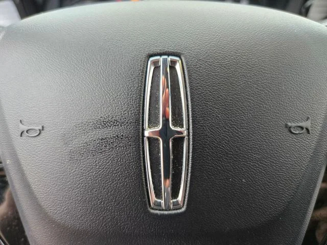 Used 2022 Black Lincoln Standard image 32