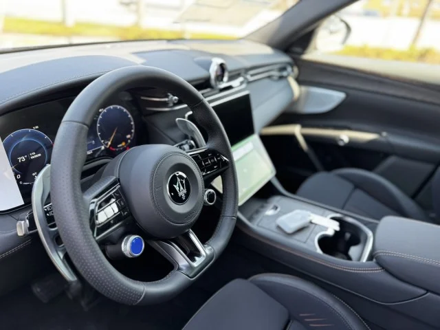 New 2025 Nero Tempesta Metallic Maserati Premium SPORT image 38