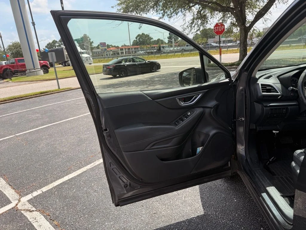 Used 2019 Gray Subaru Premium image 9