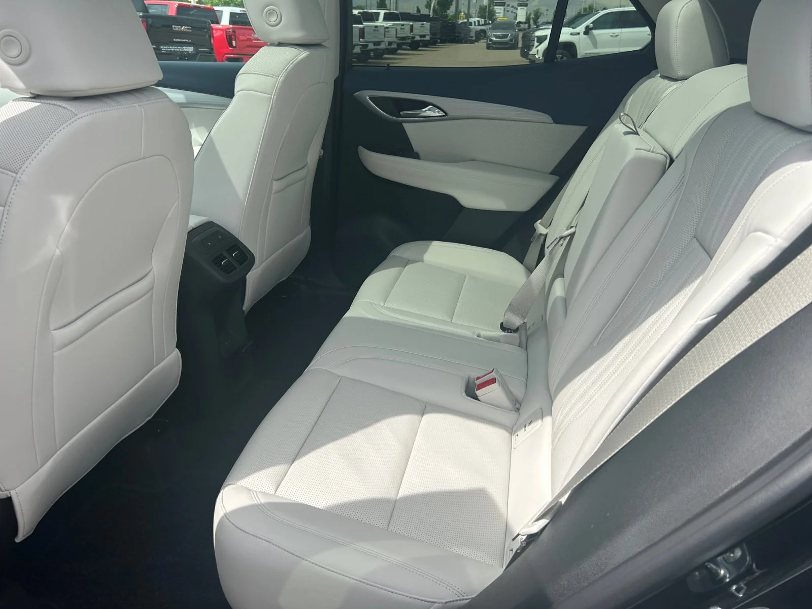 New 2026 Ebony Twilight Metallic Buick Avenir AWD image 19