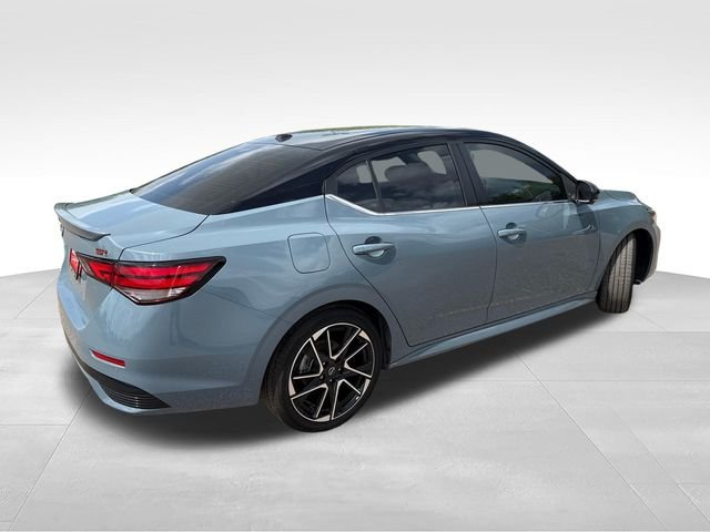 Used 2025 Gray Nissan SR image 8