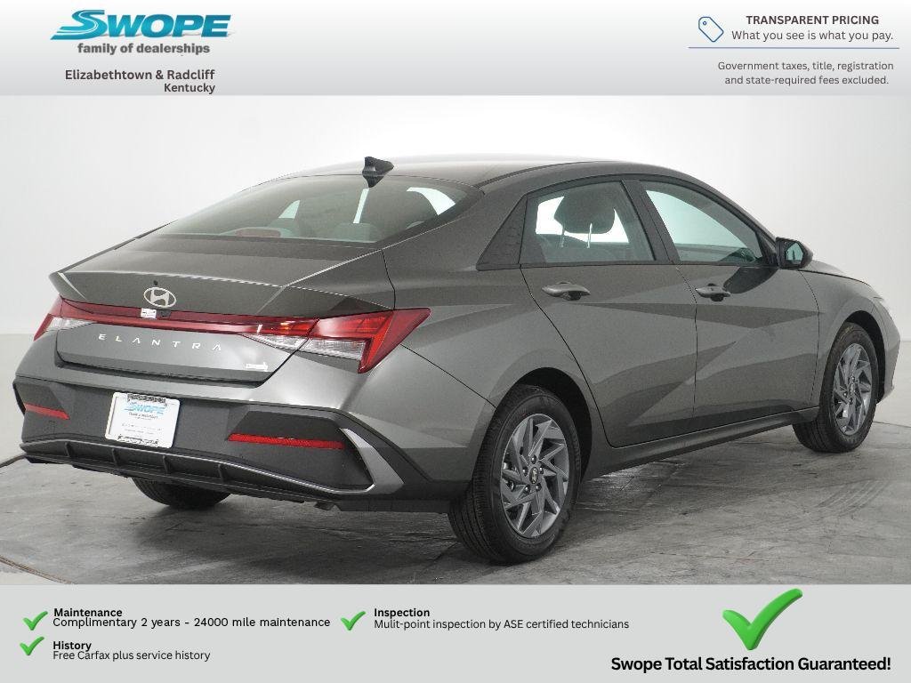 2026 Hyundai Elantra Blue - Photo 3