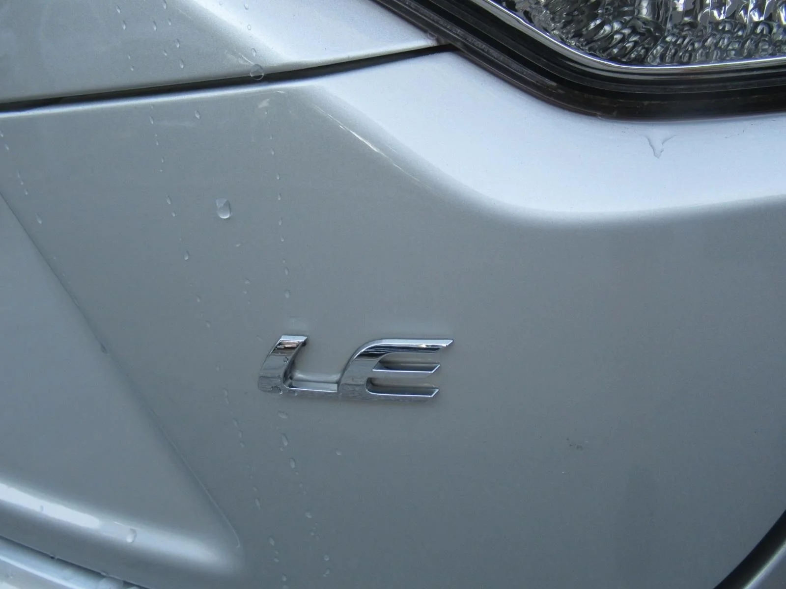 Used 2022 Silver Toyota LE image 8