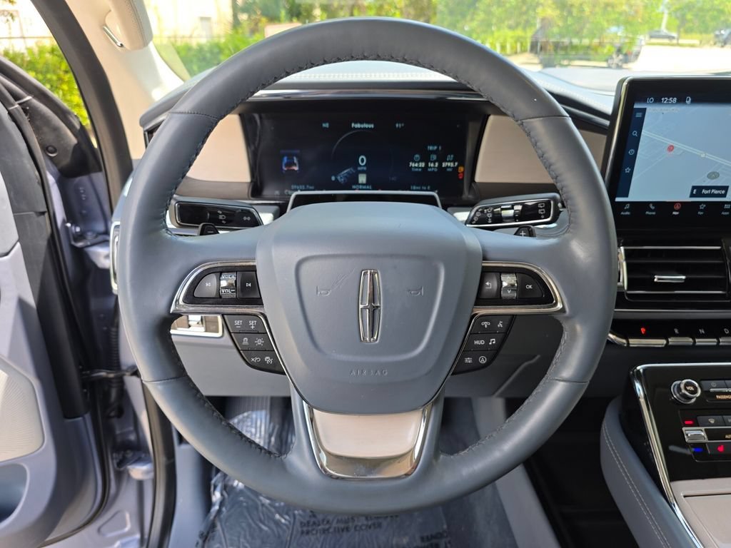 Used 2022 Crystal Blue Metallic Lincoln Black Label image 34